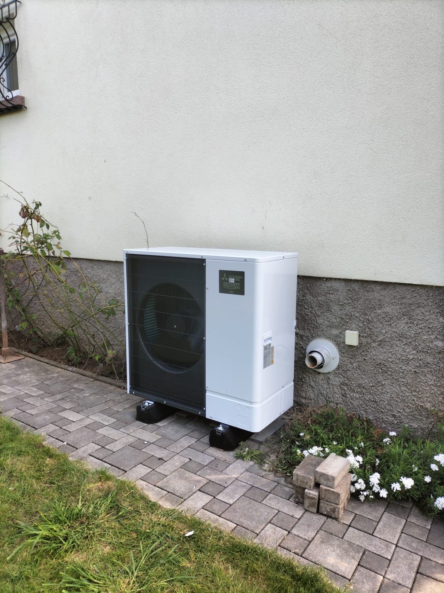 Pompe à chaleur air eau installation Ventec Énergie Alsace